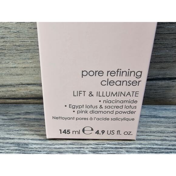 Rodial Salicylic Acid Pore Refining Cleanser 4.9oz - Picture 2 of 4